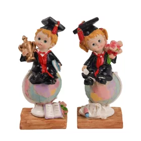   Ballagó gyermek figura földgömbön 11,4 cm 2 féle választható/db