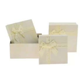   Ajándékdoboz szögletes, masnival 19,5x19,5 cm szett 3db-os 