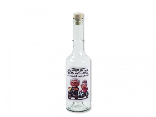 Pálinkás palack Nyugdíjas vagyok 0,5 l 7x7x28 cm 