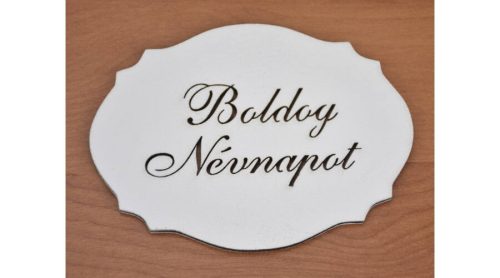 Natúr fa- Boldog névnapot kiesős tábla fehér 7,5x10xcm