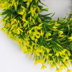 Élethű pozsgás koszorú sárga virággal 32 cm