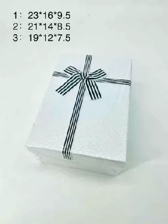 Díszdoboz szett3 részes nagy:23x16x9,5cm -fehér