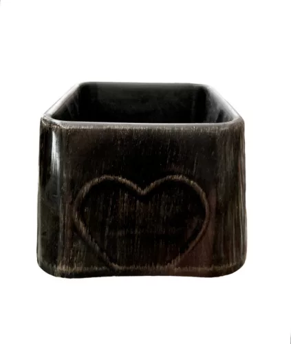 Kaspó plasztik szögletes szívvel fekete/arany 16,5x14cm(kegyeleti)