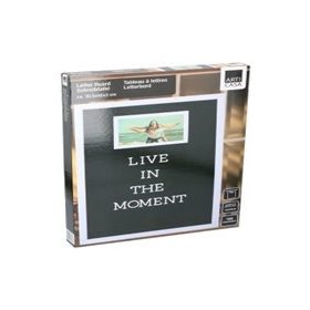 Képkeret 15x10cm + szöveg kirakó 45x30,5cm &188 karakter