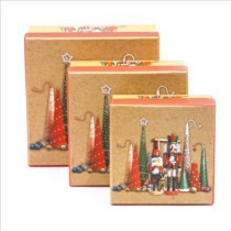 Papírdoboz 3db diótörős (15x15x7cm, 13x13x6cm, 11x11x5cm)