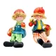 Logólábú figura almával 6x10x5 cm 2 féle válaszható/db 