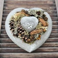 Kegyeleti sírdíszek